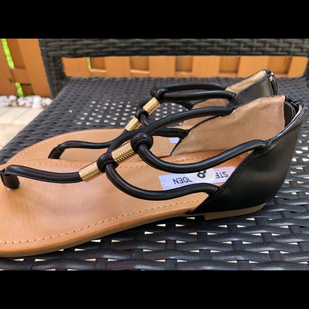 New steve maden flat sandals black size 8